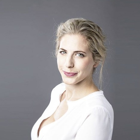 Michaela Kristina Mayer - Sprecherin und Stimme von Stella